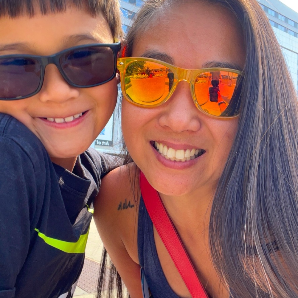 Meet your Posher, Caitlin